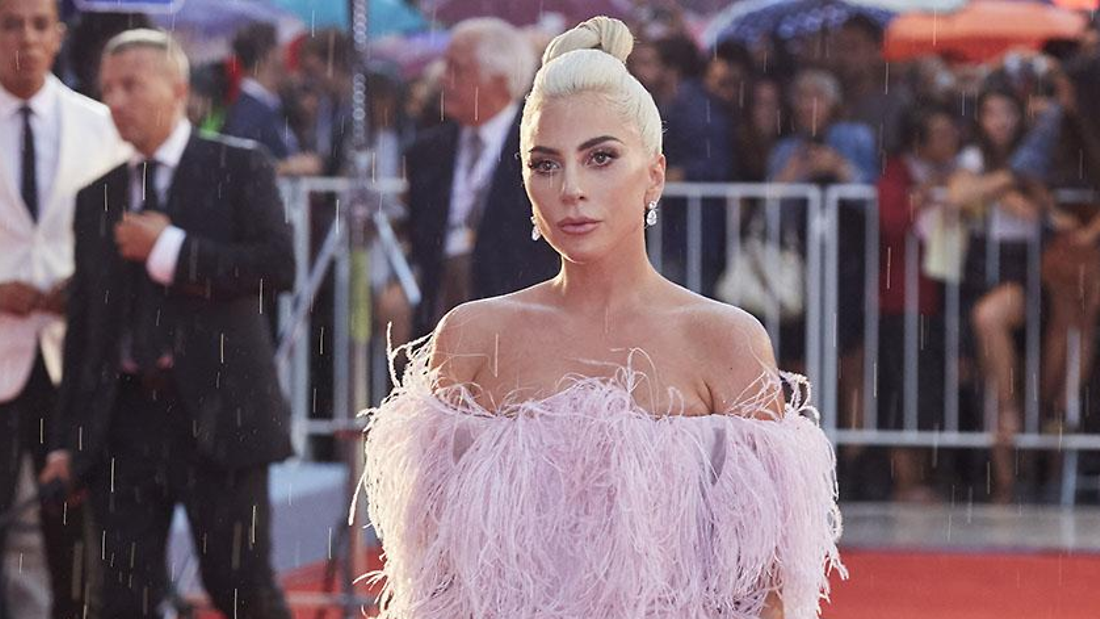 Lady Gaga shkruan libër frymëzuar nga beteja e saj me shëndetin mendor