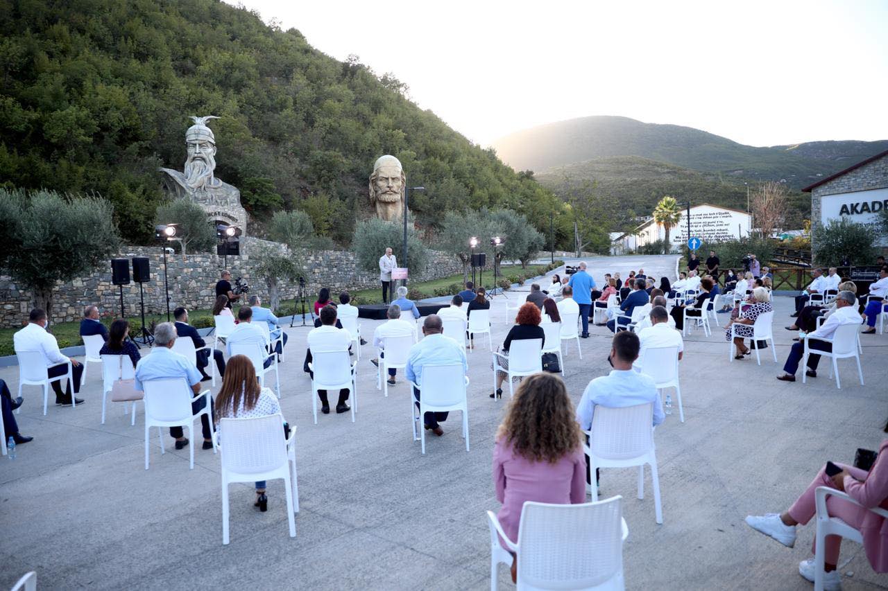 Porositë për fushatën, pas deputetëve, Rama “shkund” nesër kryebashkiakët