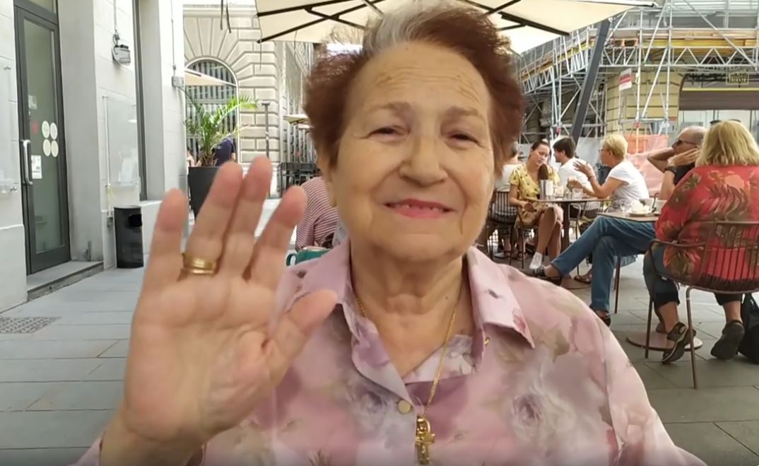 Ndahet nga jeta dirigjentja e parë dhe nëna e kantautorit të njohur shqiptar