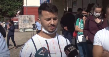 Studentët e Ekonomikut në protestë: Tarifat e papërballueshme, duam përgjysmim të tyre
