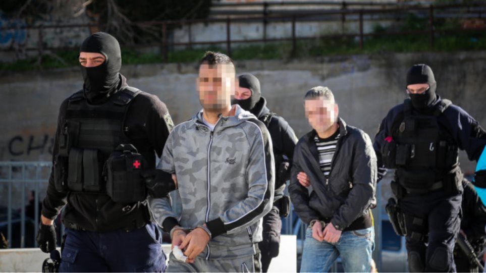 PËRGJIMI/ “Kush është tradhtari?” Publikohet biseda për vrasjen e avokatit grek nga “banda e shqiptarëve”