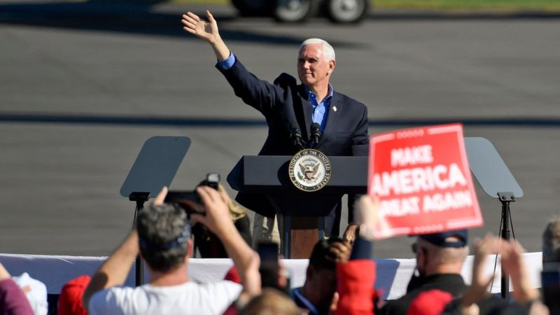 Bashkëpunëtori i tij me Covid, Mike Pence nuk ndërpret fushatën