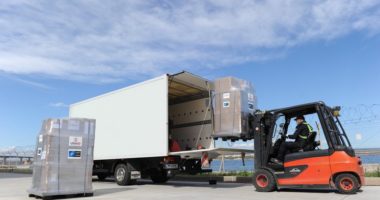 Ambasada e SHBA: Aleatët e NATO-s të bashkuar në luftën kundër COVID, 60 respiratore të rinj për Shqipërinë