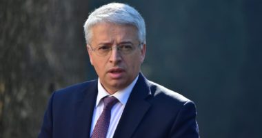 Rreth 3000 gjoba për ata që dolën pa maska në rrugë, Lleshaj: Policia e detyruar nga ligji