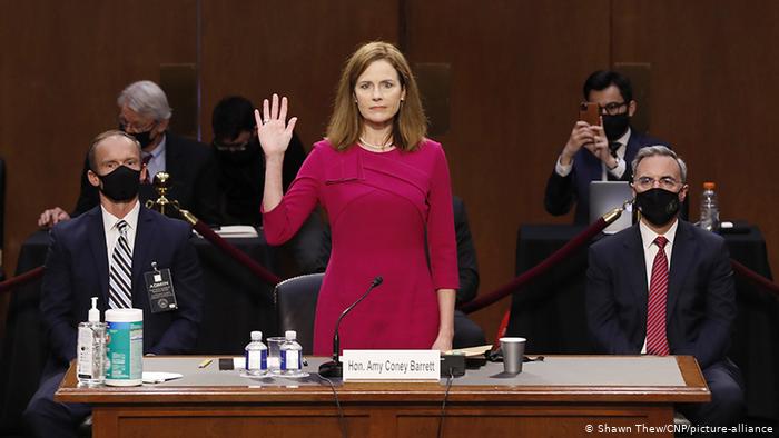 Senati amerikan konfirmon Amy Coney Barrett në gjykatën e lartë, Trump: Ditë historike