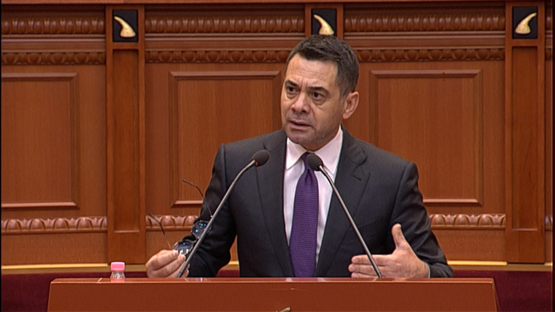 Ahmetaj-Valterit: Ke bërë pyetjet e duhura, shteti ka marrë përsipër rindërtimin nga e para