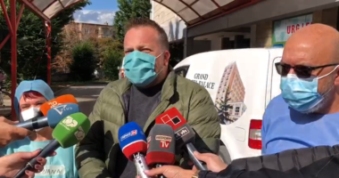 A do kthehet spitali i Korçës në COVID? Drejtori: Jemi të përgatitur! Si trajtohen pacientët e dyshuar
