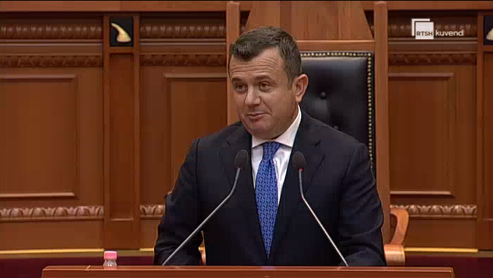 Balla: Lajmi për kufizimin e lëvizjes së shqiptarëve i fabrikuar nga Berisha! Ligji gati në dhjetor 2022