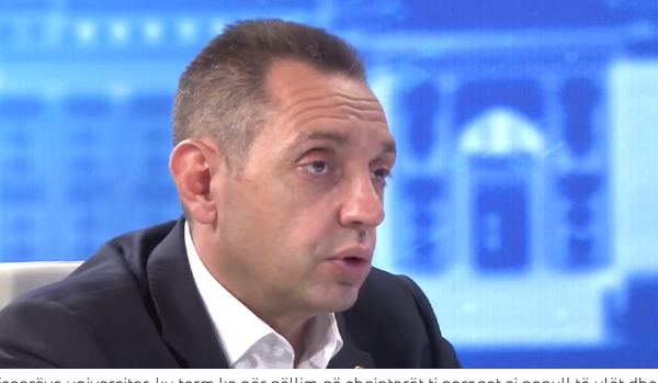 Profesori i njohur shpjegon kuptimin e fjalës që përdori ministri serb për të ofenduar shqiptarët