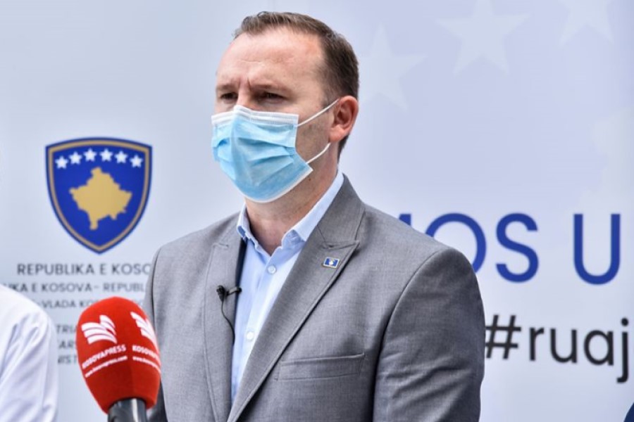 Kosova po shqyrton mbyllje të kufijve e kufizim të lëvizjes në zonat më të prekura nga Covid-19