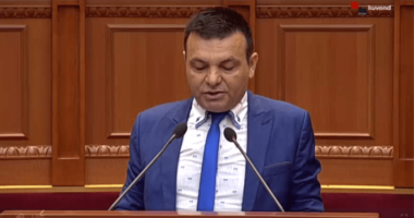 Artur Roshi pas takimit me Bashën: Firmën e vura, koalicioni shpresë kundër degradimit ekonomik