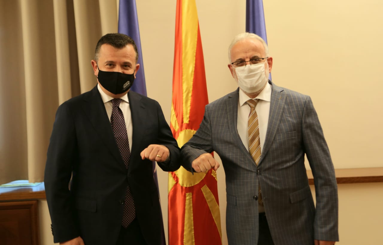 Balla, vizitë në Maqedoninë e Veriut: E pret kreu i Parlamentit Talat Xhaferri