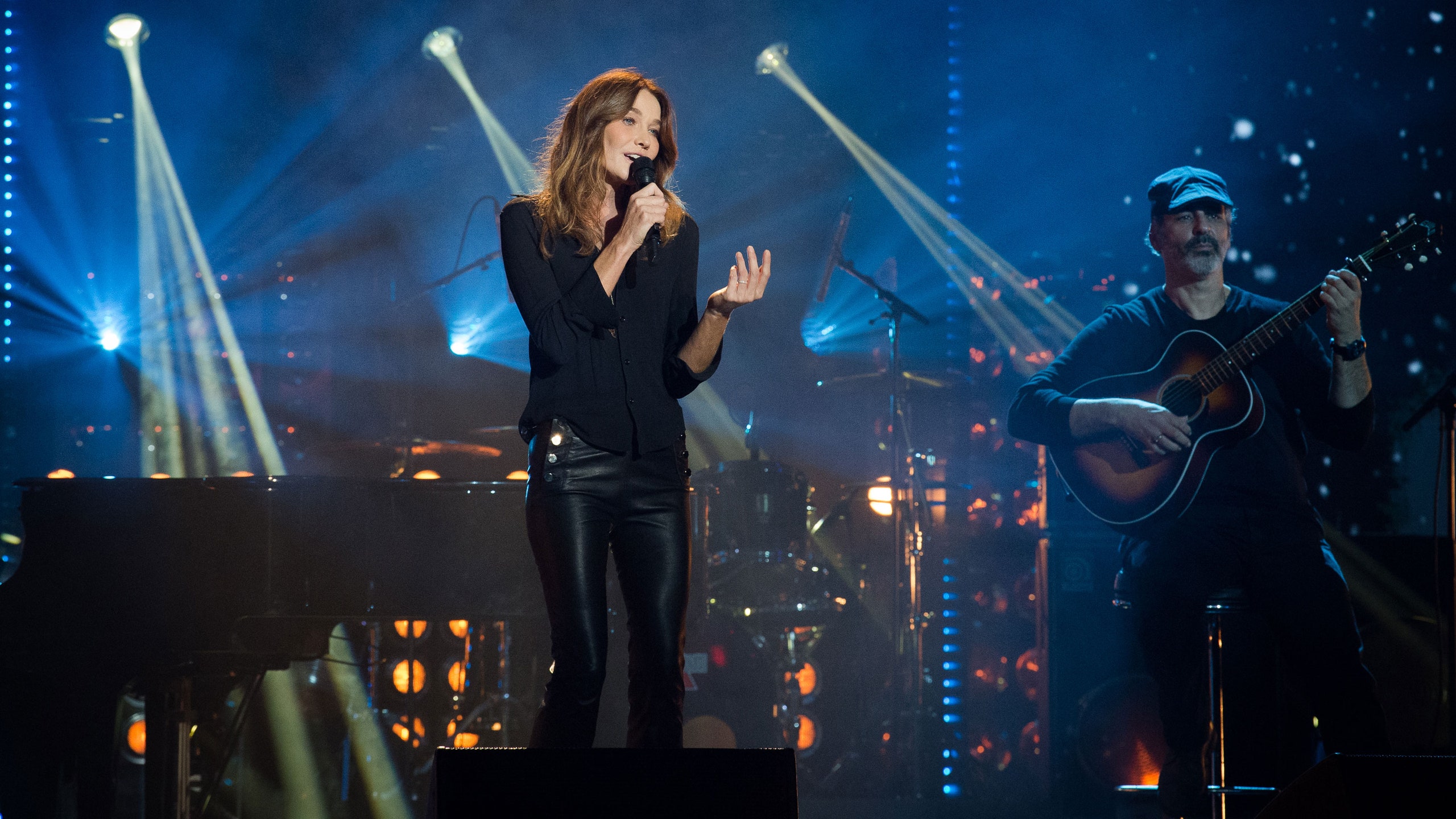 Nga muzika tek stili: Carla Bruni, një frymëzim për gjeneratën e ardhshme