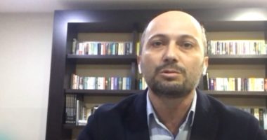 Dendias në Tiranë, PDIU e shoqata “Çamëria” protestë para MPJ: Takim i turpit