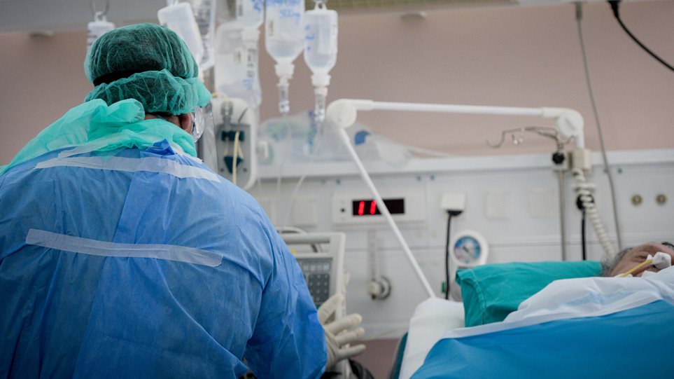 Shënohen 267 raste të reja me koronavirus në Greqi, 7 pacientë humbin jetën
