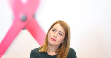 Tetori rozë, Manastirliu mesazh grave dhe vajzave: Bëhu ti vetë mbrojtëse e shëndetit tënd