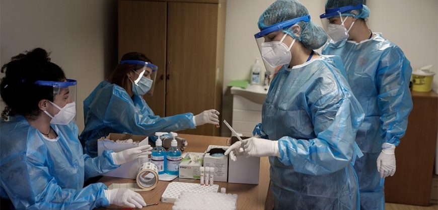 13 viktima dhe 453 raste të reja me COVID-19 në Greqi