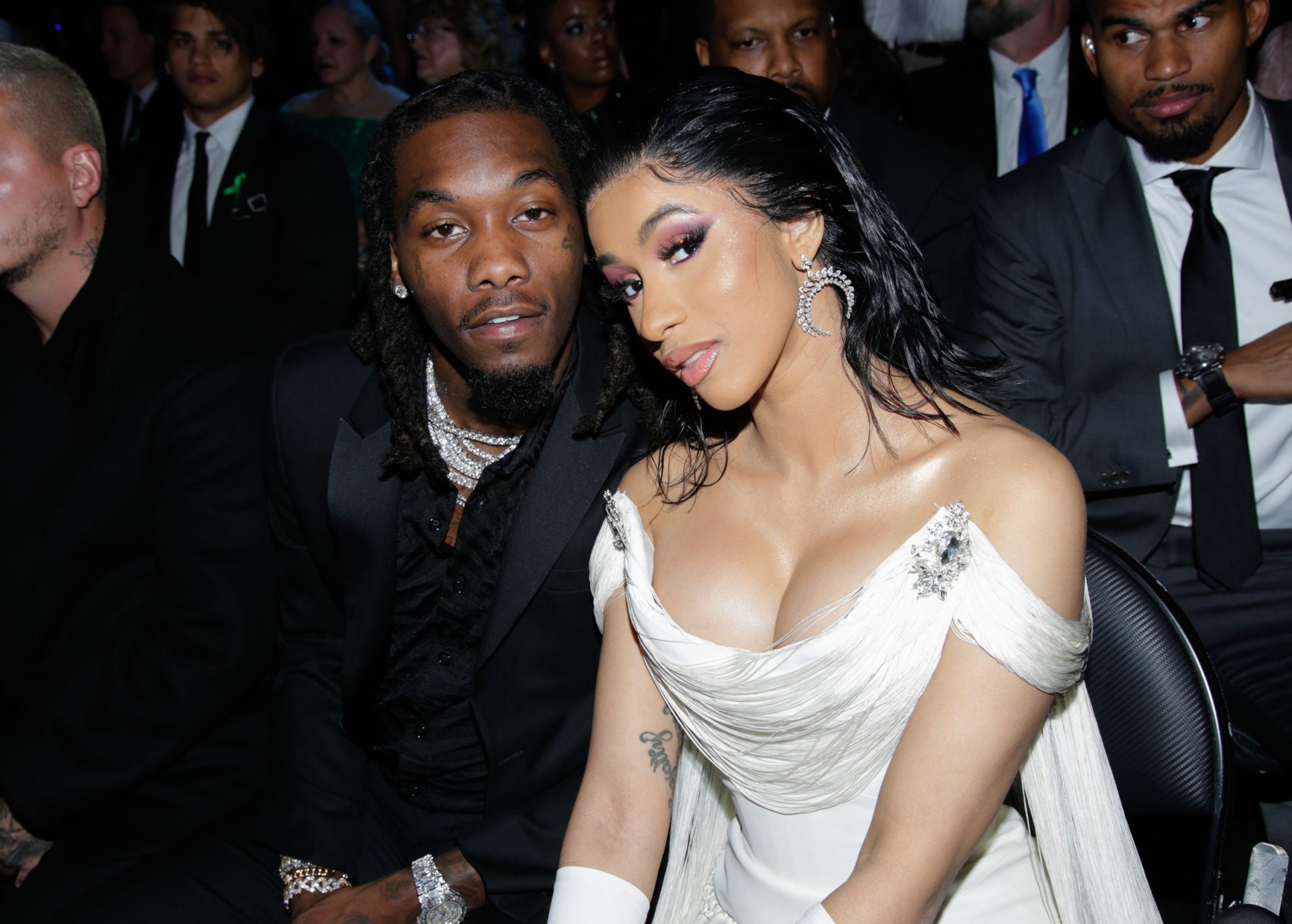 Cardi B tërheq kërkesën për divorc pas rikthimit me Offset