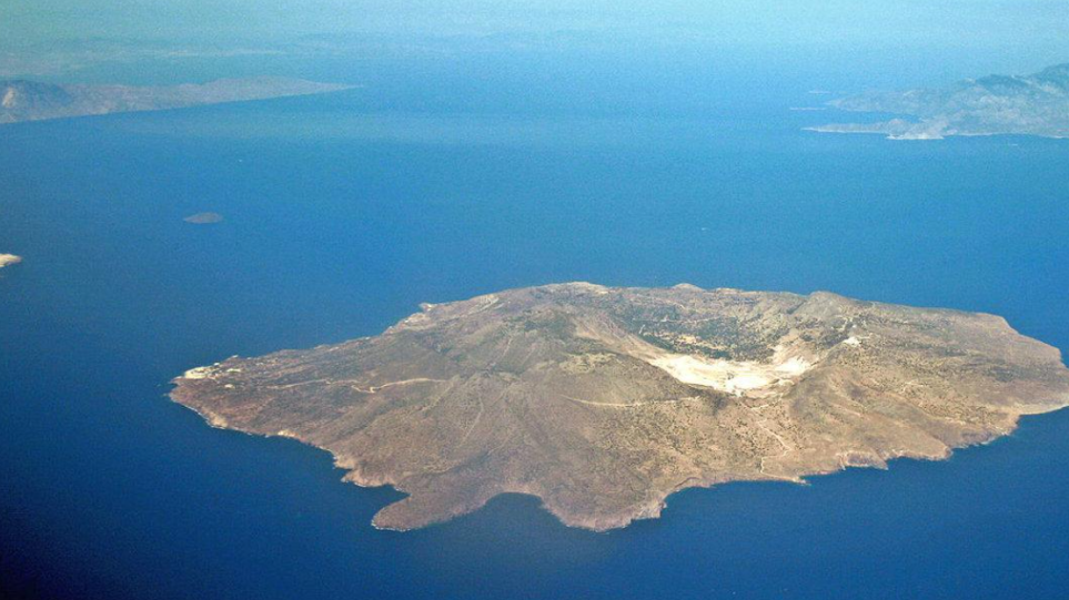 Tërmet dhe alarm për vullkan në Greqi