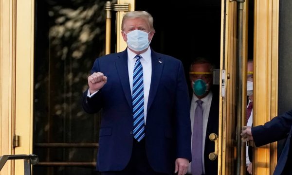 Presidenti Trump del nga spitali, pas 72 orësh kthehet në Shtëpinë e Bardhë