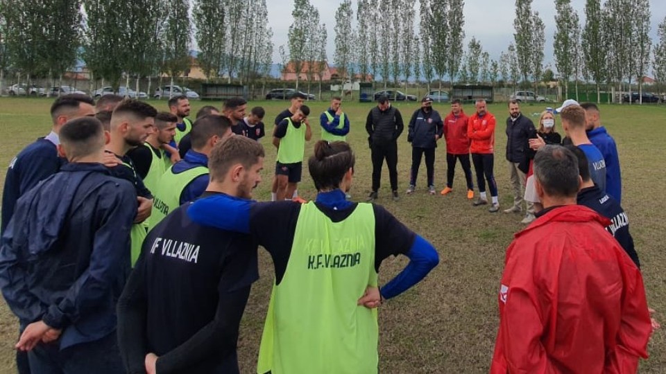 Bojkoti streson lojtarët e Vllaznisë, Ademi e Xhaferi zbarkojnë në fushë