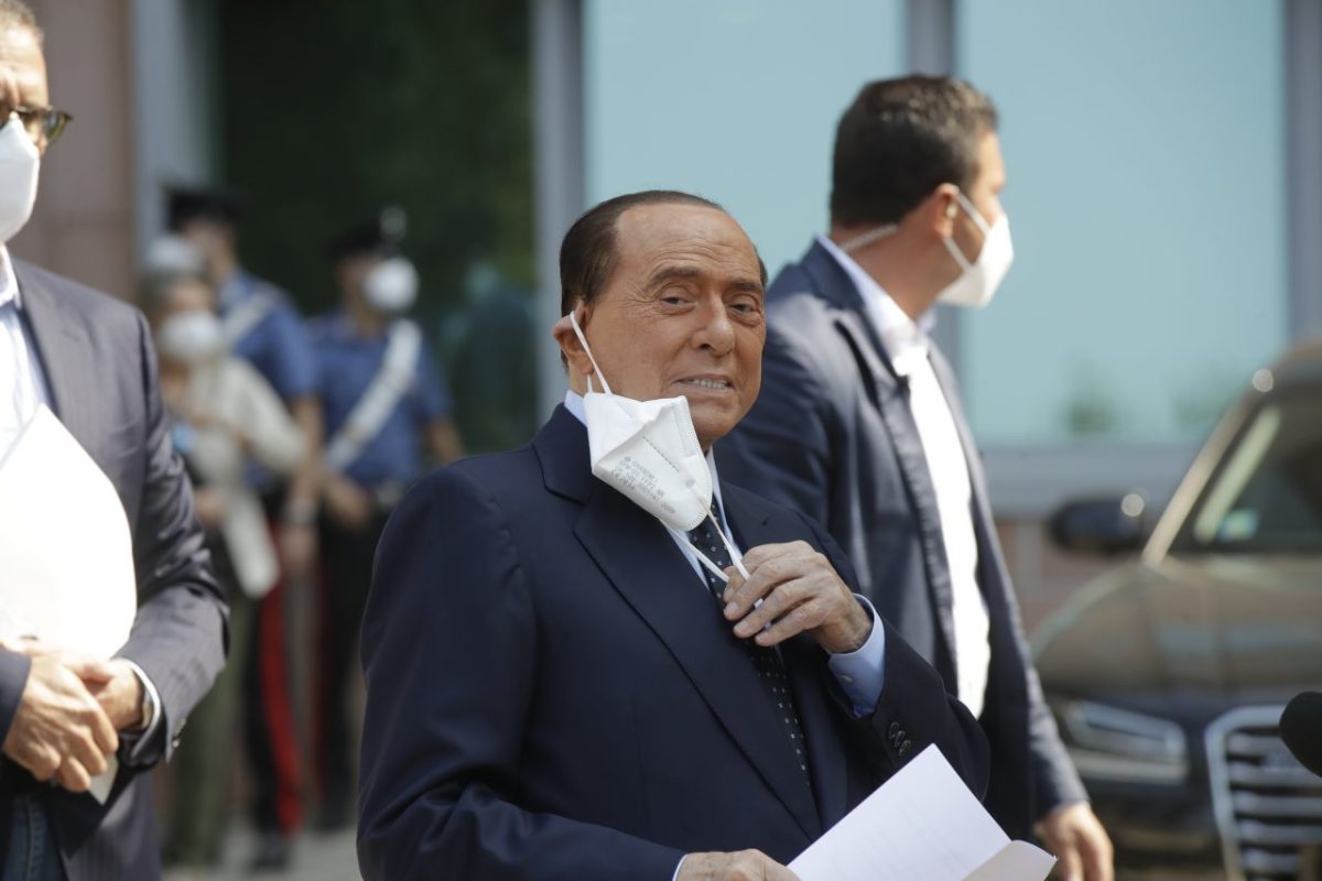 Berlusconi rrëfen betejën me Covid-19: Një e keqe që nuk ia uroj askujt