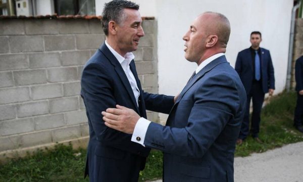 “Dje ishim bashkë, po ashtu edhe sot”! Haradinaj reagon pas aktakuzës ndaj Veselit