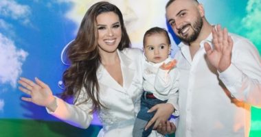 FOTO/ Elita Rudi prezanton shtëpinë luksoze dhe tregon atmosferën festive