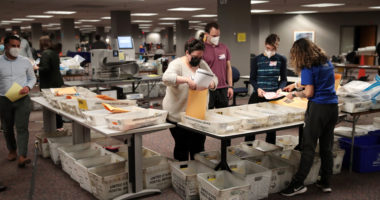 Zgjedhjet presidenciale, Komisioni zgjedhor i Wisconsin urdhëron zyrtarisht rinumërimin