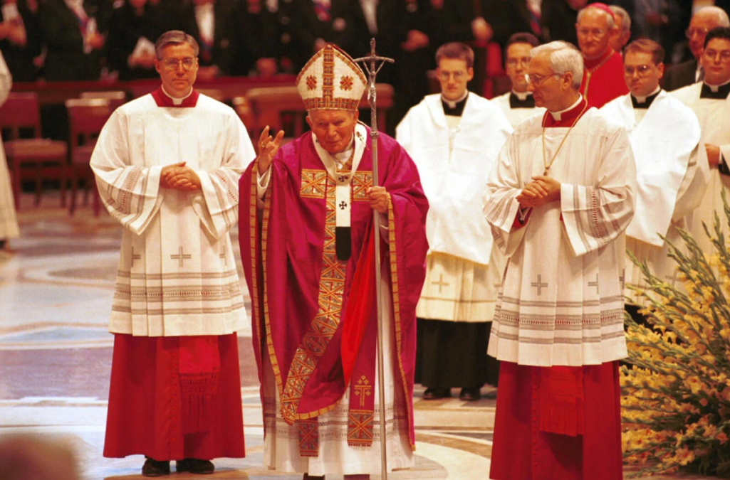 New York Times: Papa Wojtyla u shpall shenjt shumë shpejt!