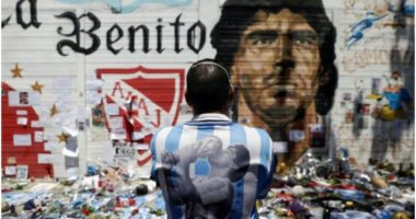 “Maradona u rrëzua dhe përplasi kokën, harruan t’i kuronin… zemrën”