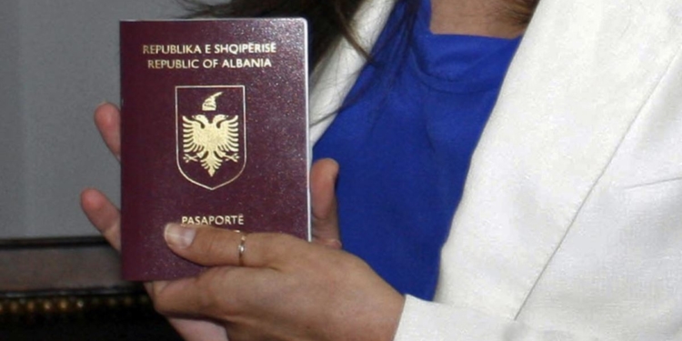 Pasaportat biometrike, MB njofton qytetarët: Hapen 6 zyra të reja aplikimi në Europë