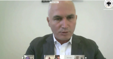 Zv. ministri i Ramës revoltohet në takim me Metën: S’duhet t’i suleni qeverisë kur ka kaq shumë stres