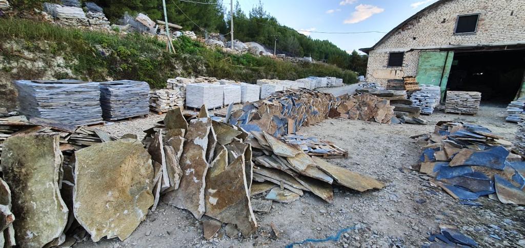 “Dëmtim në parkun kombëtar”, procedohen dy pronarë guroresh në Berat