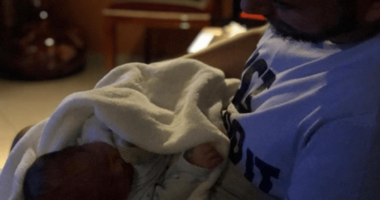 Vetëm 1 muaj që është bërë baba, kompozitori i njohur shqiptar zbulon të përbashkëtën me të birin