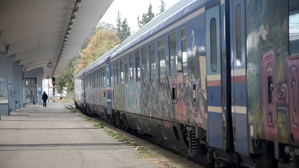 Selaniku drejt kaosit, pacientët me Covid do të transportohen në Athinë me tren