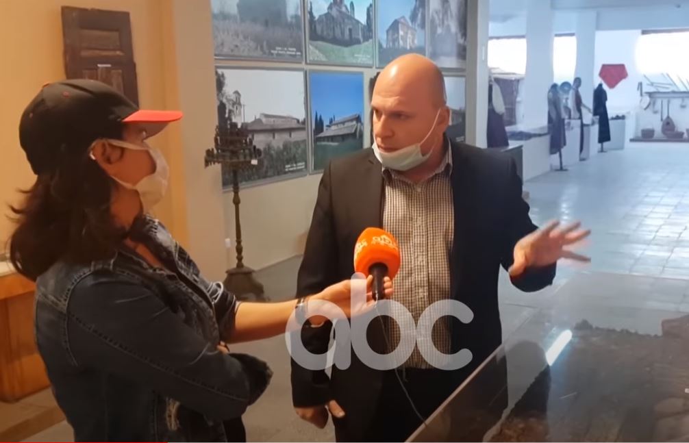 Epitafi i kishës së Shën Gjergjit ngjall kureshtjen e studiuesve: Qëndroi i fshehur për 45 vjet