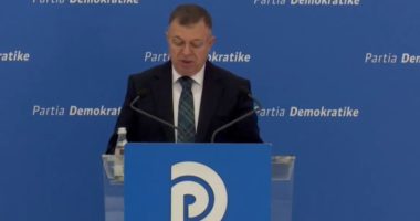 PD: Për 2 muaj, Olta Xhaçka përdori 22 herë  helikopterin për fushatë në Dibër