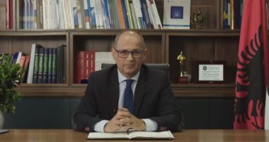 Viti i ri akademik nis larg auditoreve, rektori i UT: Gati platforma me të cilën do të zhvillohet mësimi