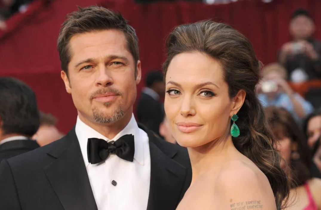 Angelina Jolie humb betejën e parë me Brad Pitt