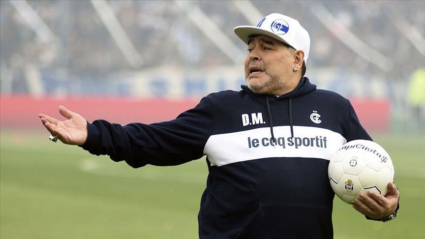 “Do vuante më pak nëse do ishte në një fushë futbolli”, Maradona lë spitalin