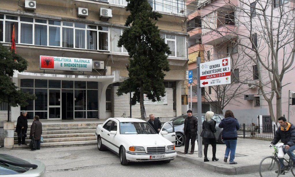 Mbyllet Qendra Shëndetësore në Berat, infektohen nga Covid-19 dy infermiere
