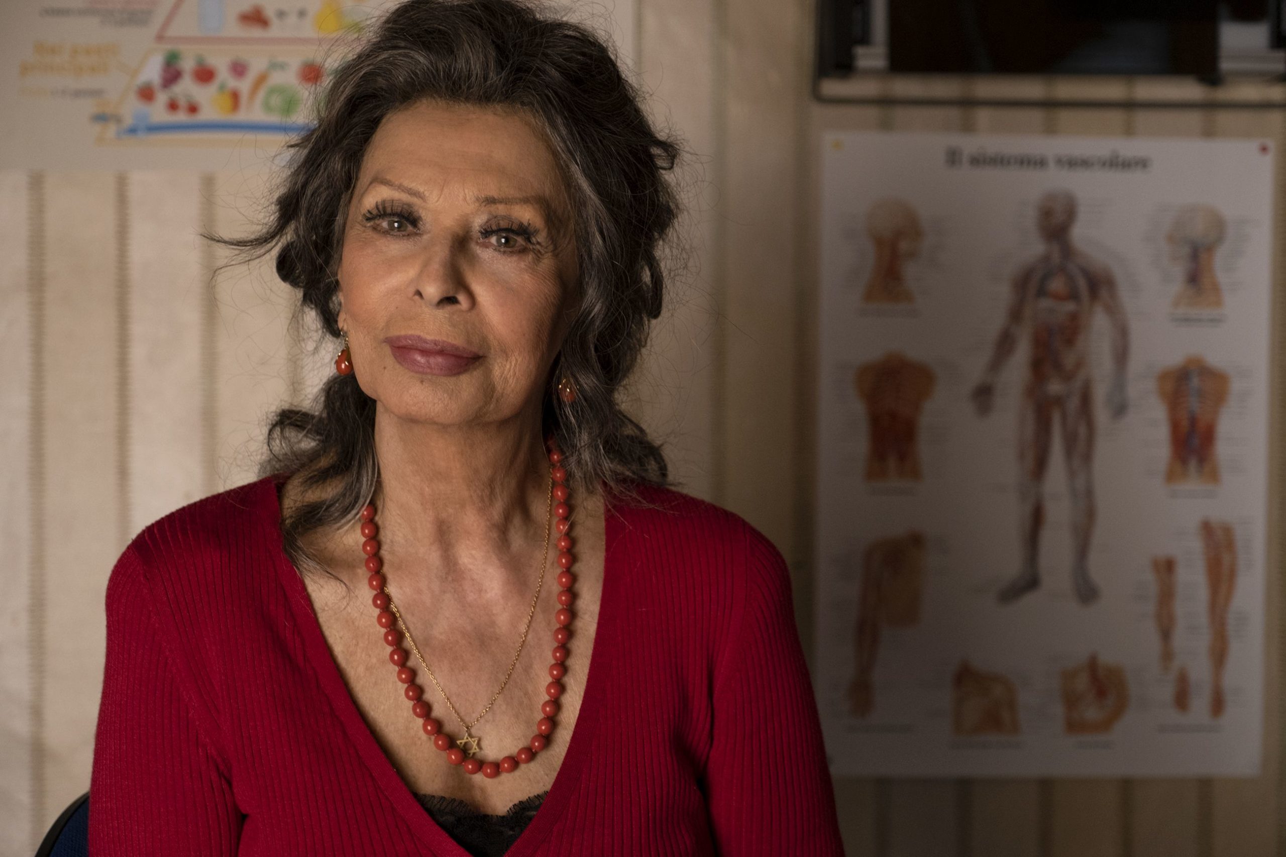 Sophia Loren i rikthehet aktrimit pas një dekade