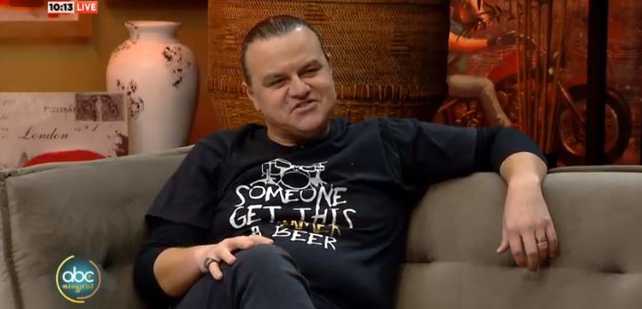 Nga muzika tek humori, Eglein Laknori: Si nisi rrugëtimi im drejt aktrimit