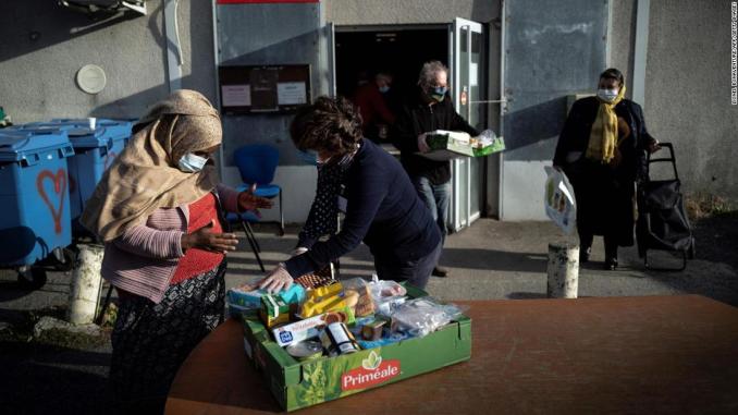 Pandemia rrit numrin e “të uriturve” në Europë