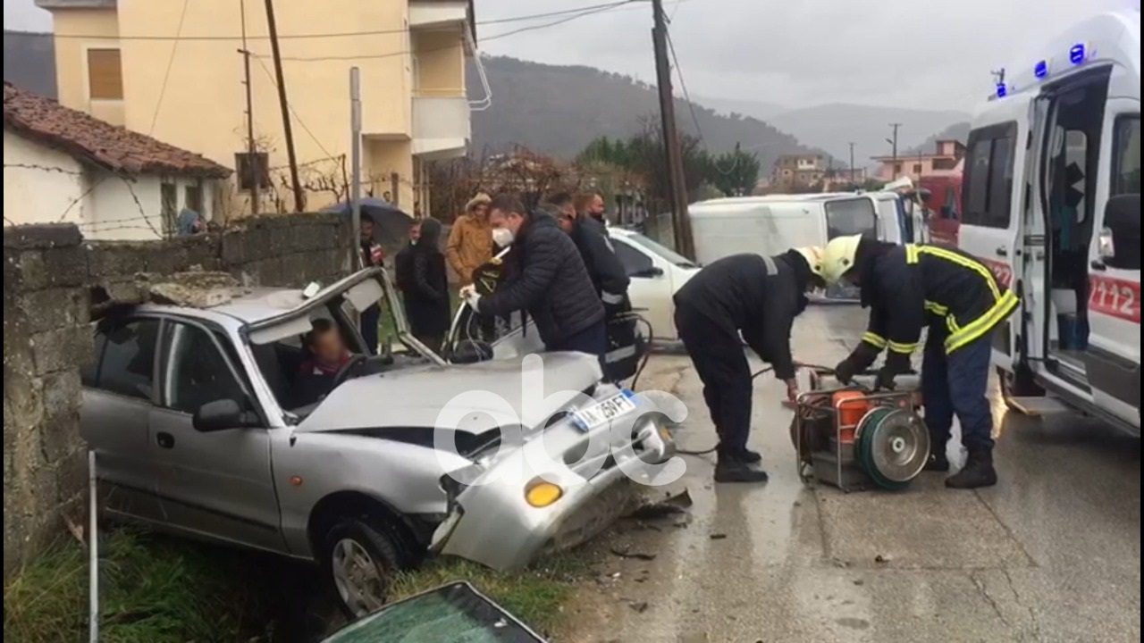 Aksident në aksin Berat-Poliçan, një person i plagosur rëndë