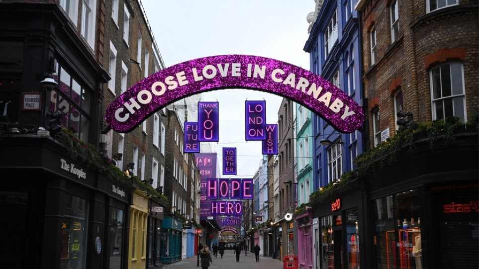 Varianti ri po përhapet me shpejtësi, sot rekord infeksionesh në Britani