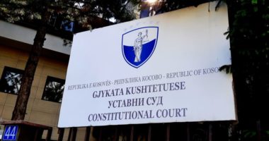 Kushtetuesja rrëzoi qeverinë Hoti, vendimi që solli paqartësi