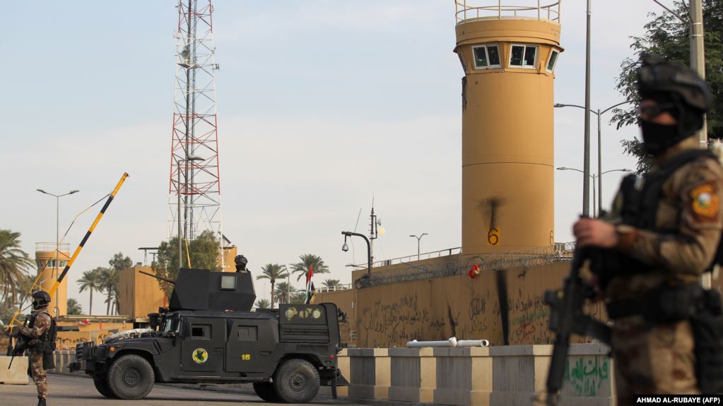 SHBA-ja tërheq një pjesë të stafit nga ambasada në Irak