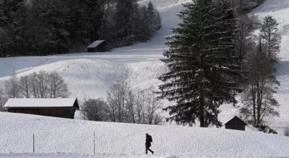 Pavarësisht Covid-19, rezortet e skive në Austri janë plot